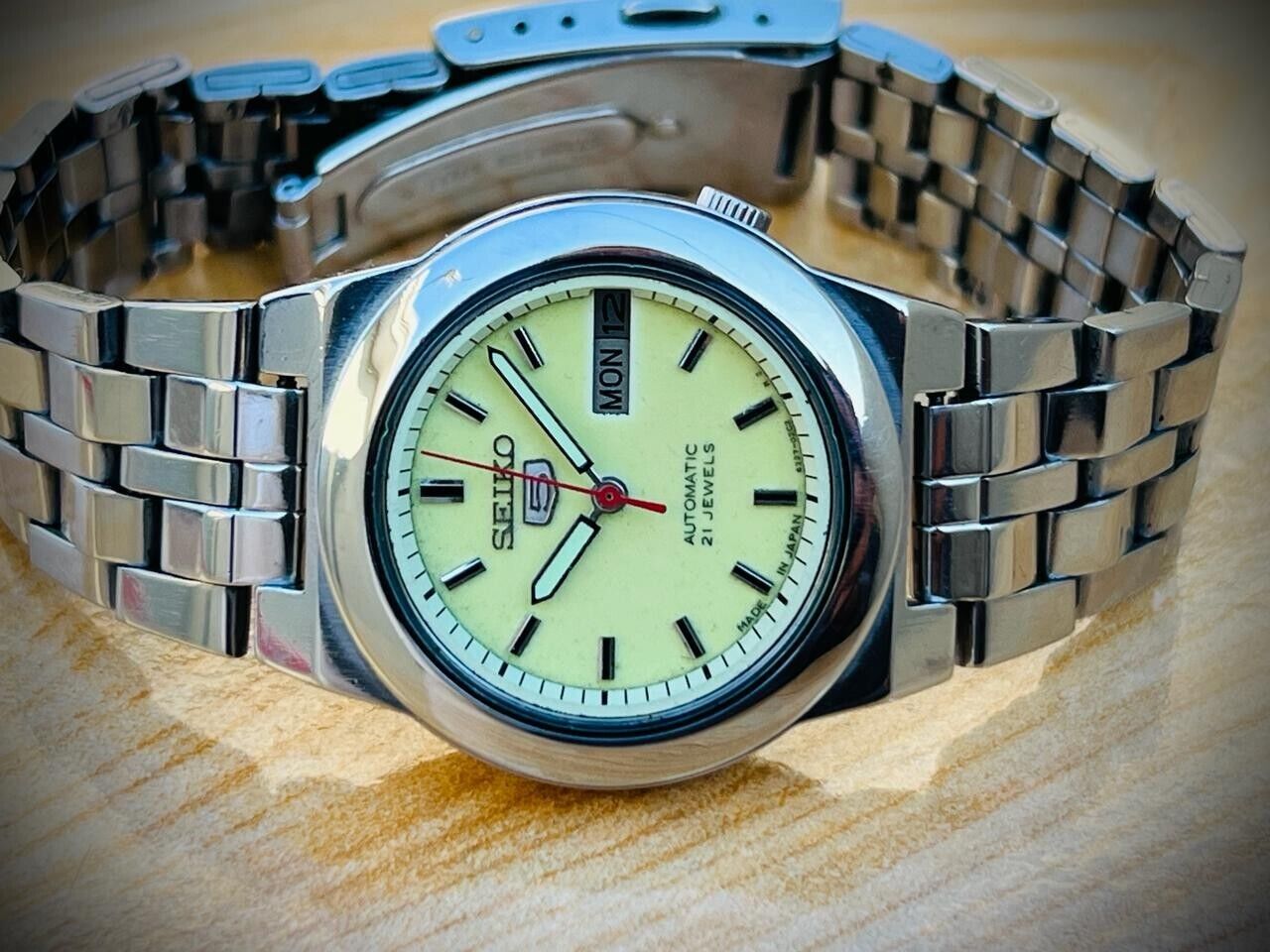 Vintage Seiko 5 Automatic Radium Dial 4227-00H0 Unisex Watch 32mm