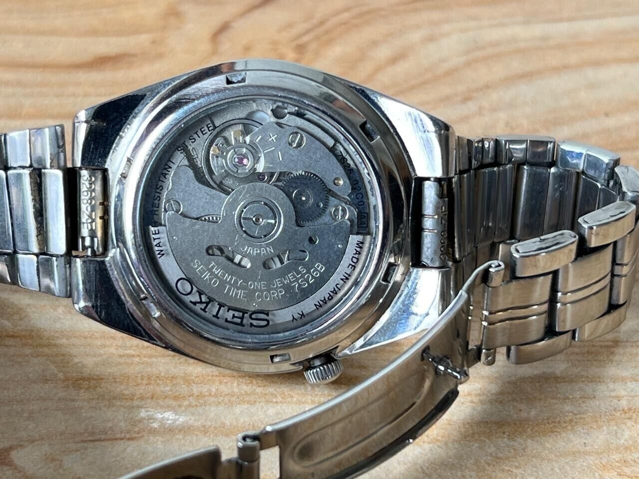 Seiko 5 White Dial 7s26-02c0 Automatic 21 Jewels 37mm Men’s Watch, Perfect