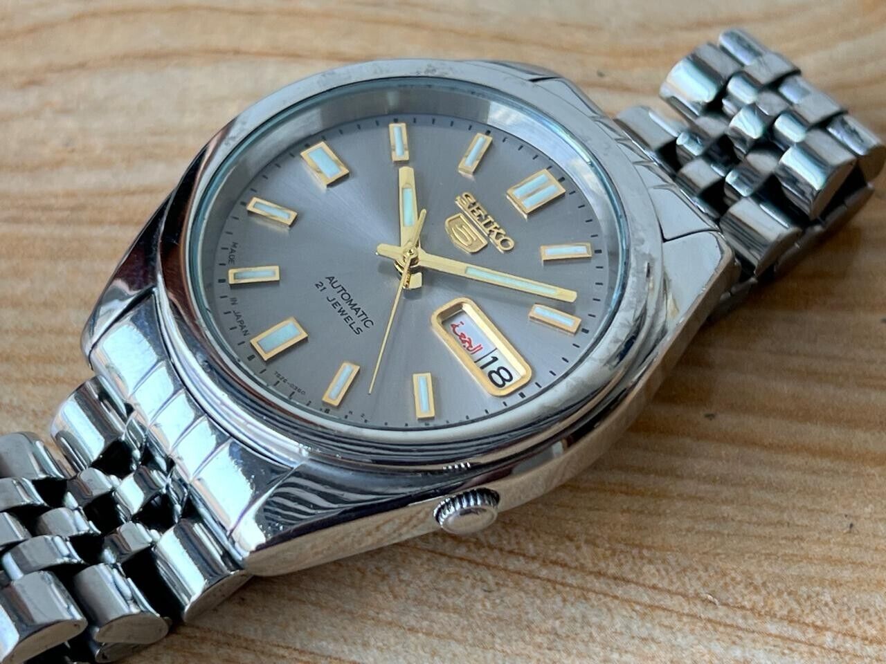 Seiko 5 Grey Dial 7s26-00x0 Automatic 21 Jewels 37mm Men’s Watch, Perfect