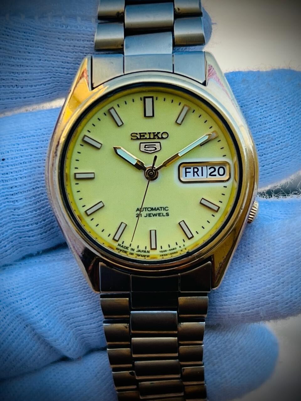 Vintage Seiko 5 Automatic Radium Dial 21 Jewels 7s26-6000 Japan 34mm