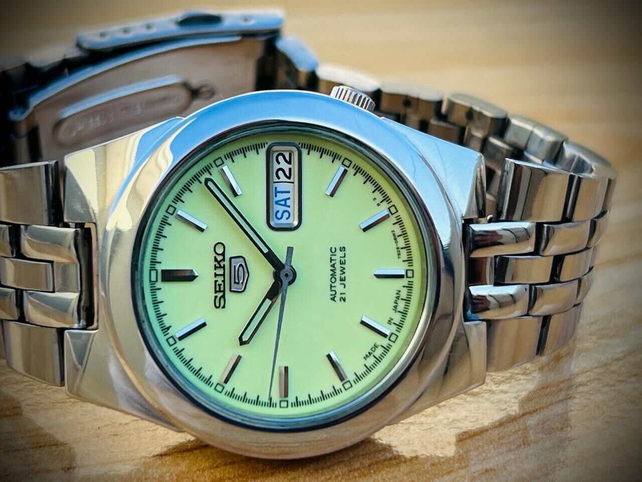 Seiko 5 Automatic Radium Dial 21 Jewels 7s26-02V0 Mens Watch 37mm