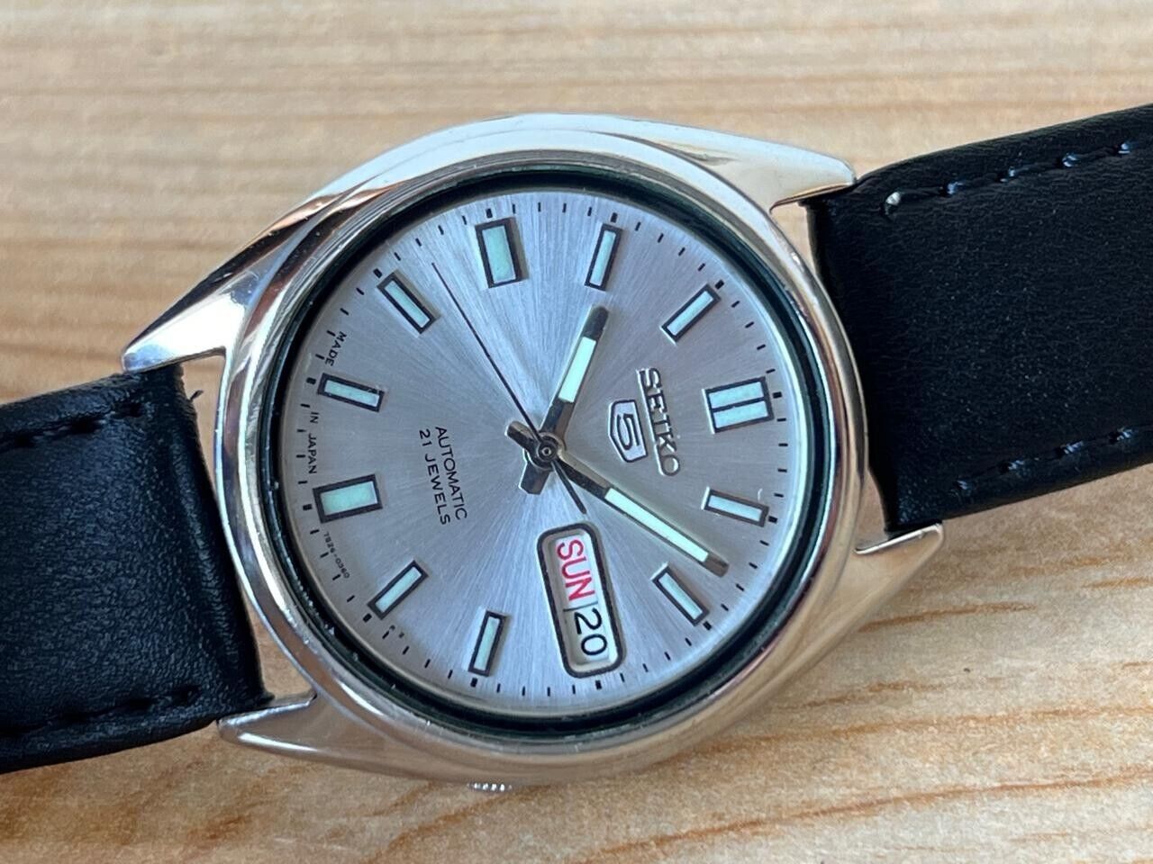 Seiko 5 Silver Dial 7s26-02c0 Automatic 37mm Men’s Watch, Perfect