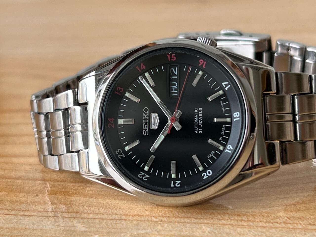 Seiko 5 Railway Dial 7s26-00x0 Automatic 21 Jewels 35mm Men’s Watch, Perfect