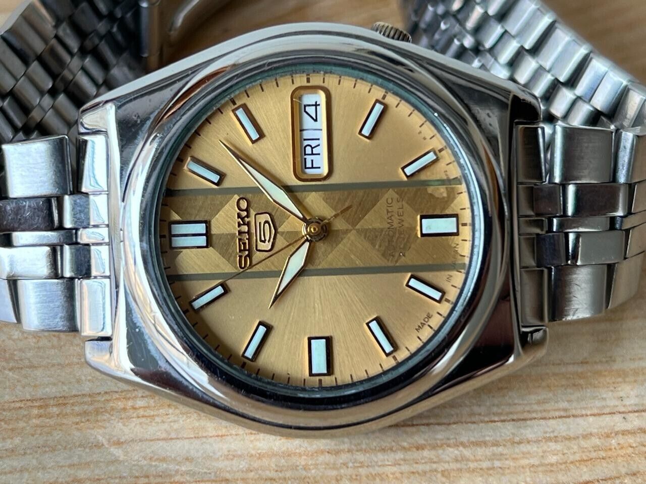 Seiko 5 Gold Dial 7s26-02s0 Automatic 21 Jewels 37mm Men’s Watch, Perfect