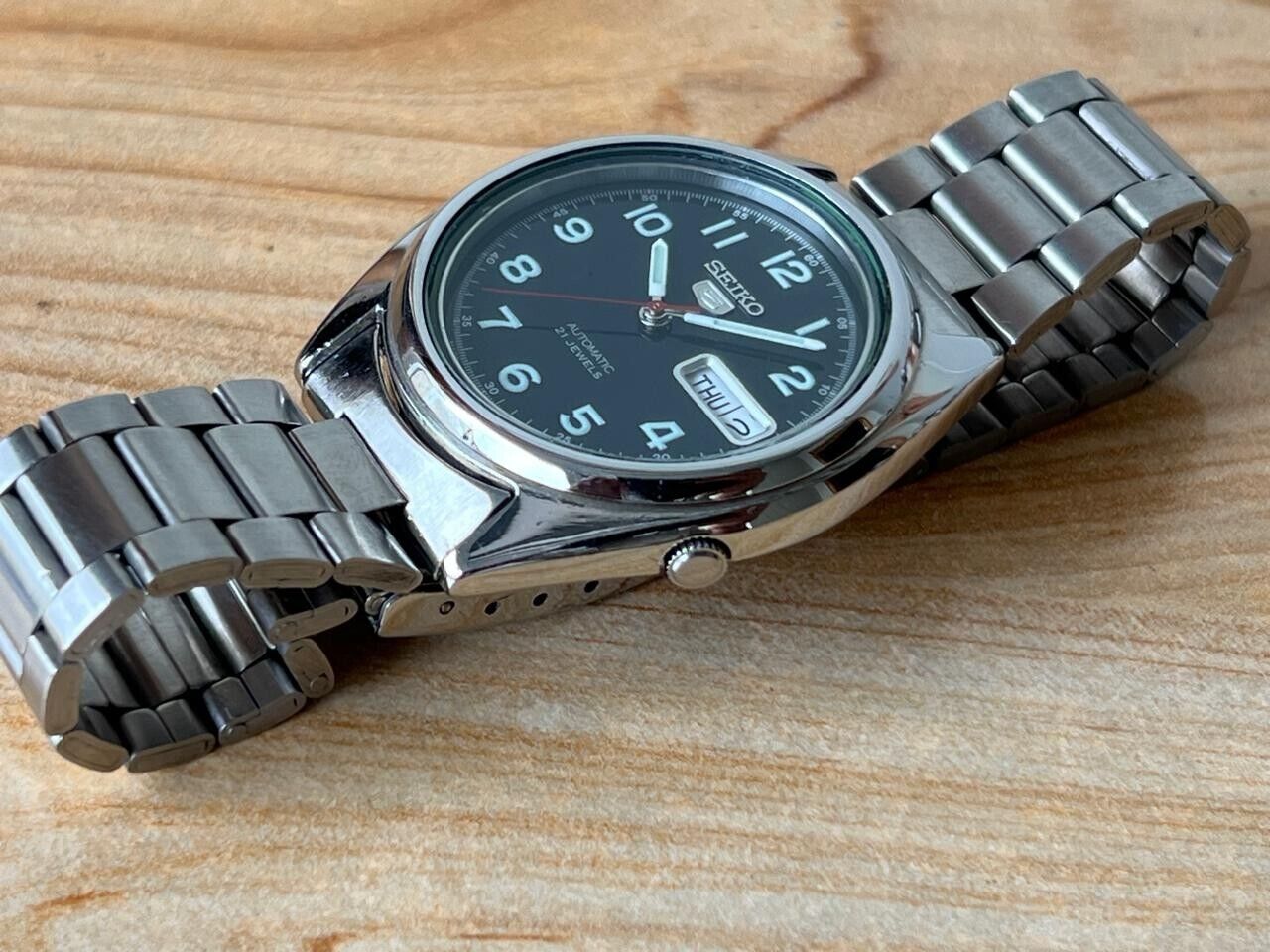 Seiko 5 Black Dial 7s26-0480 Automatic 21 Jewels 37mm Men’s Watch, Perfect