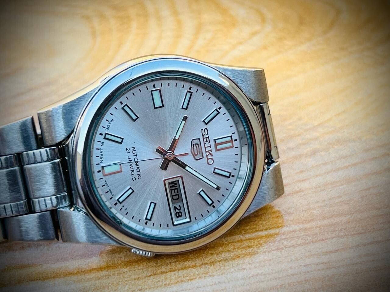 Vintage Seiko 5 Automatic Silver Dial Unisex Watch 32mm