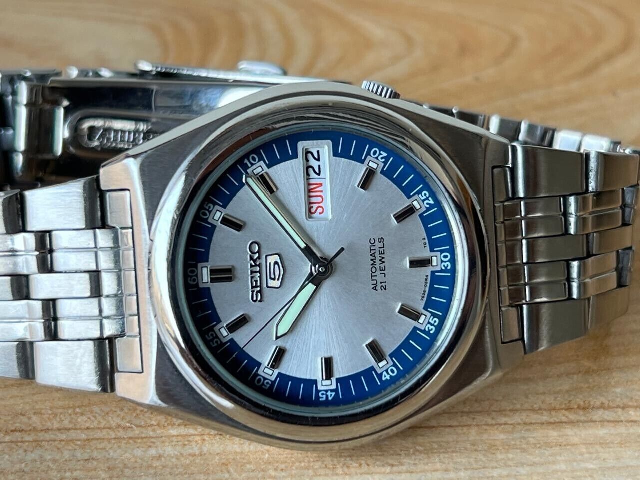 Seiko 5 Rare Dial 7s26-02e0 Automatic 21 Jewels 37mm Men’s Watch, Perfect