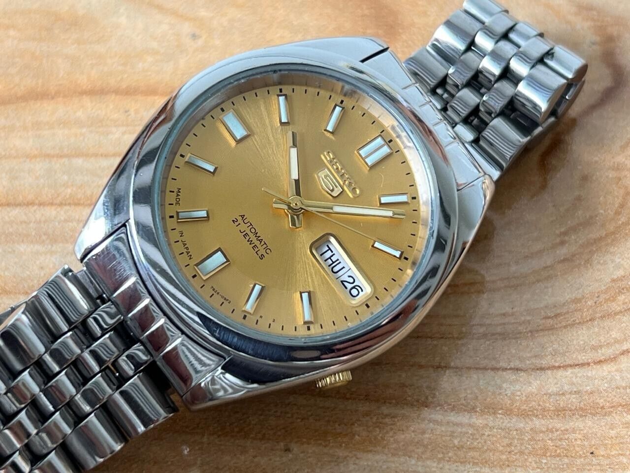 Seiko 5 Gold Dial 7s26-00x0 Automatic 21 Jewels 37mm Men’s Watch, Perfect