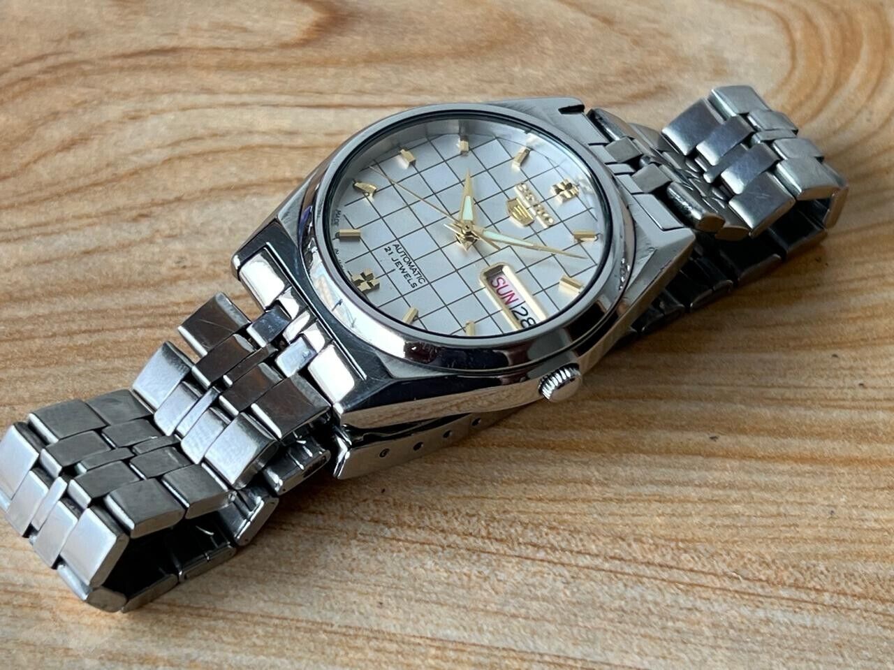 Seiko 5 Chess Dial 7s26-00x0 Automatic 21 Jewels 33mm Men’s Watch, Perfect