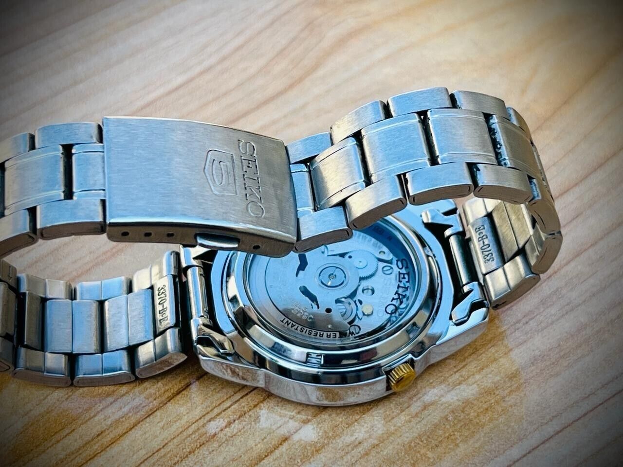 Seiko 5 Automatic 21 Jewels White Dial 7S26-02W0 39mm Men’s Watch