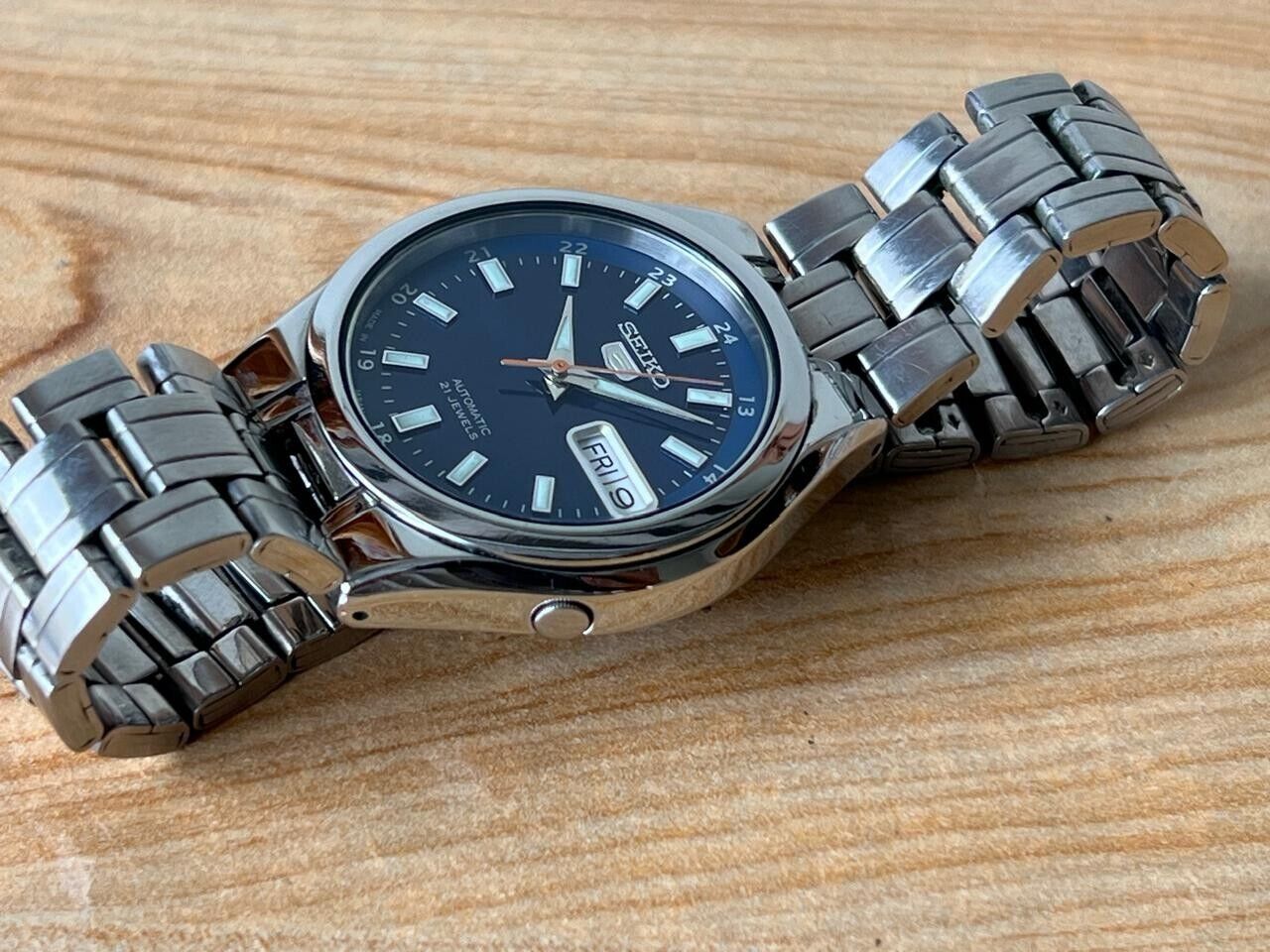 Seiko 5 Black Dial 7s26-02s0 Automatic 21 Jewels 36mm Men’s Watch, Perfect