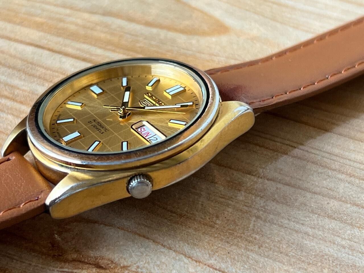 Seiko 5 Gold Dial 7s26-00x0 Automatic 37mm Men’s Watch, Perfect