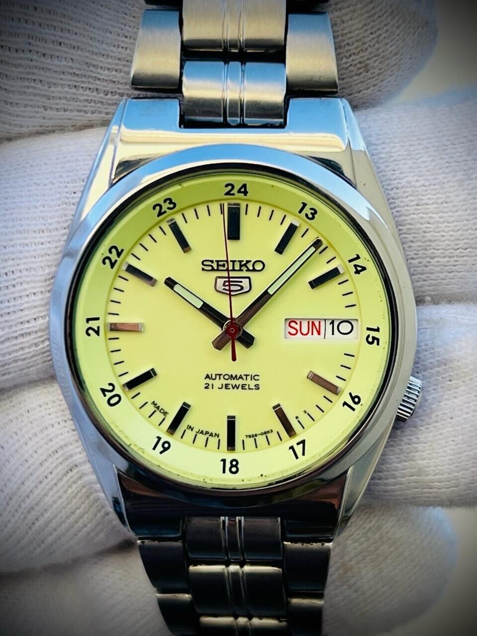 Seiko 5 Automatic Railway Radium Dial 21 Jewels 7s26-02C0, 35mm Gents Watch #869