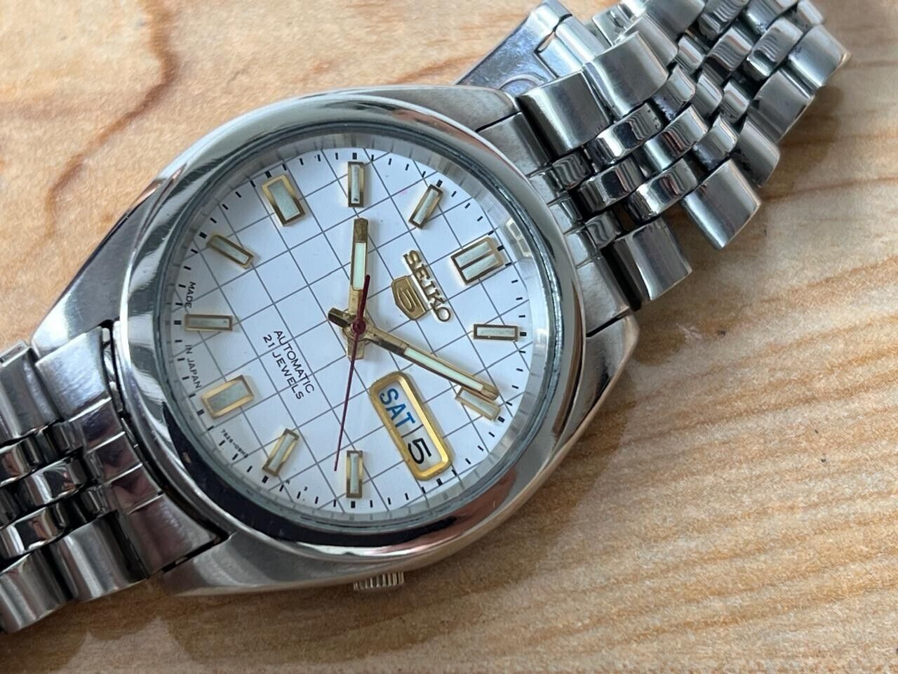 Seiko 5 White Dial 7s26-02c0 Automatic 21 Jewels 37mm Men’s Watch, Perfect