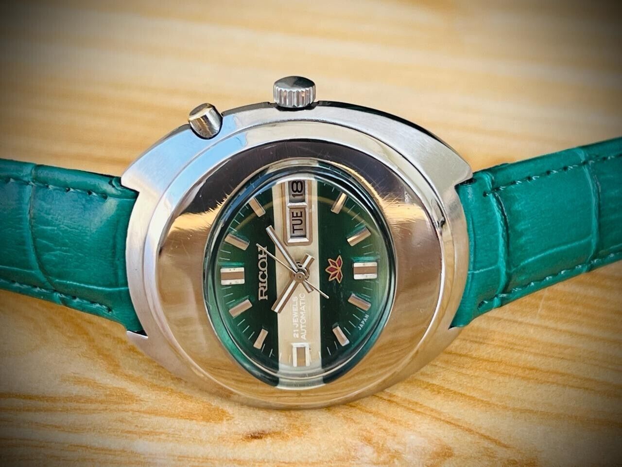 Vintage Watch Ricoh Green Dial 21J Automatic Rare 40mm Mens Watch