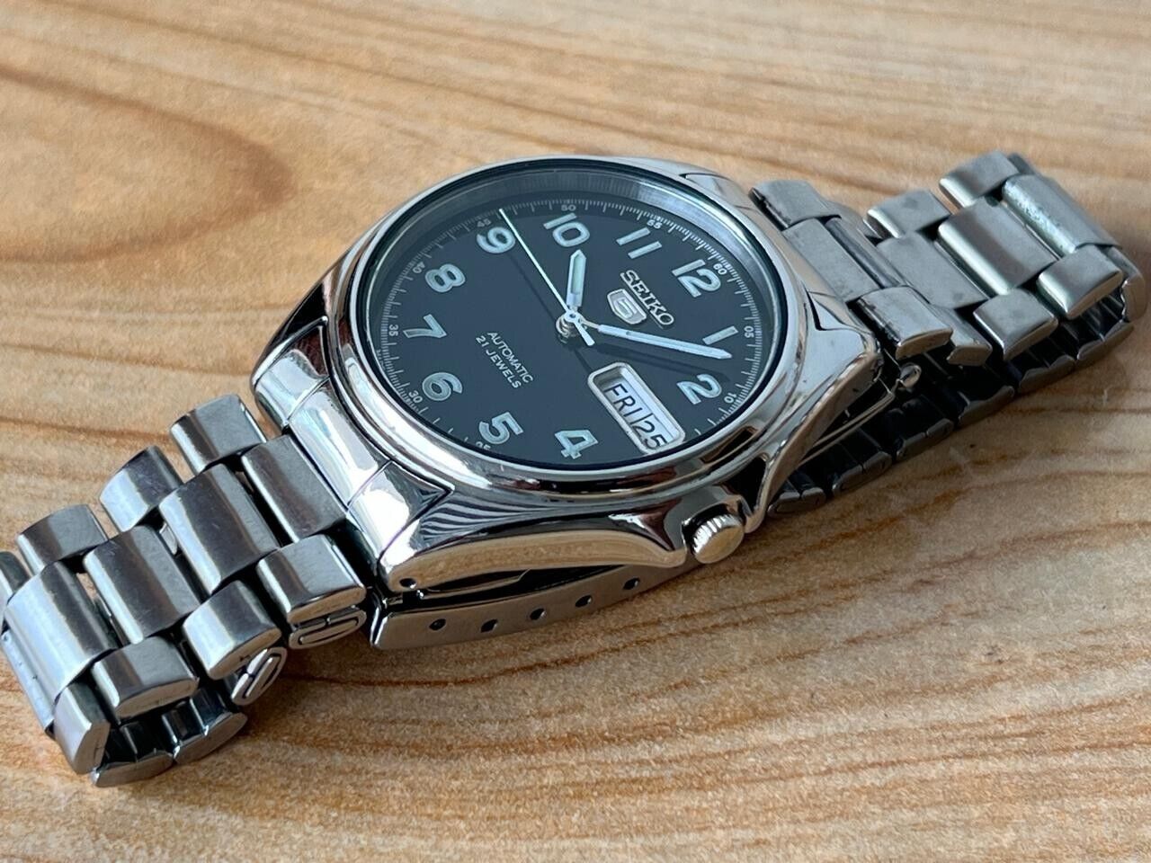 Seiko 5 Black Dial 7s26-0470 Automatic 21 Jewels 36mm Men’s Watch, Perfect