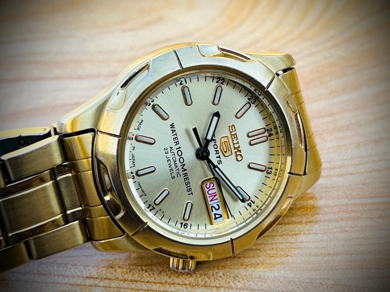 Vintage Seiko 5 Sports 100m 23 Jewels 7S36-0240 Gents Watch, Japan made 38mm