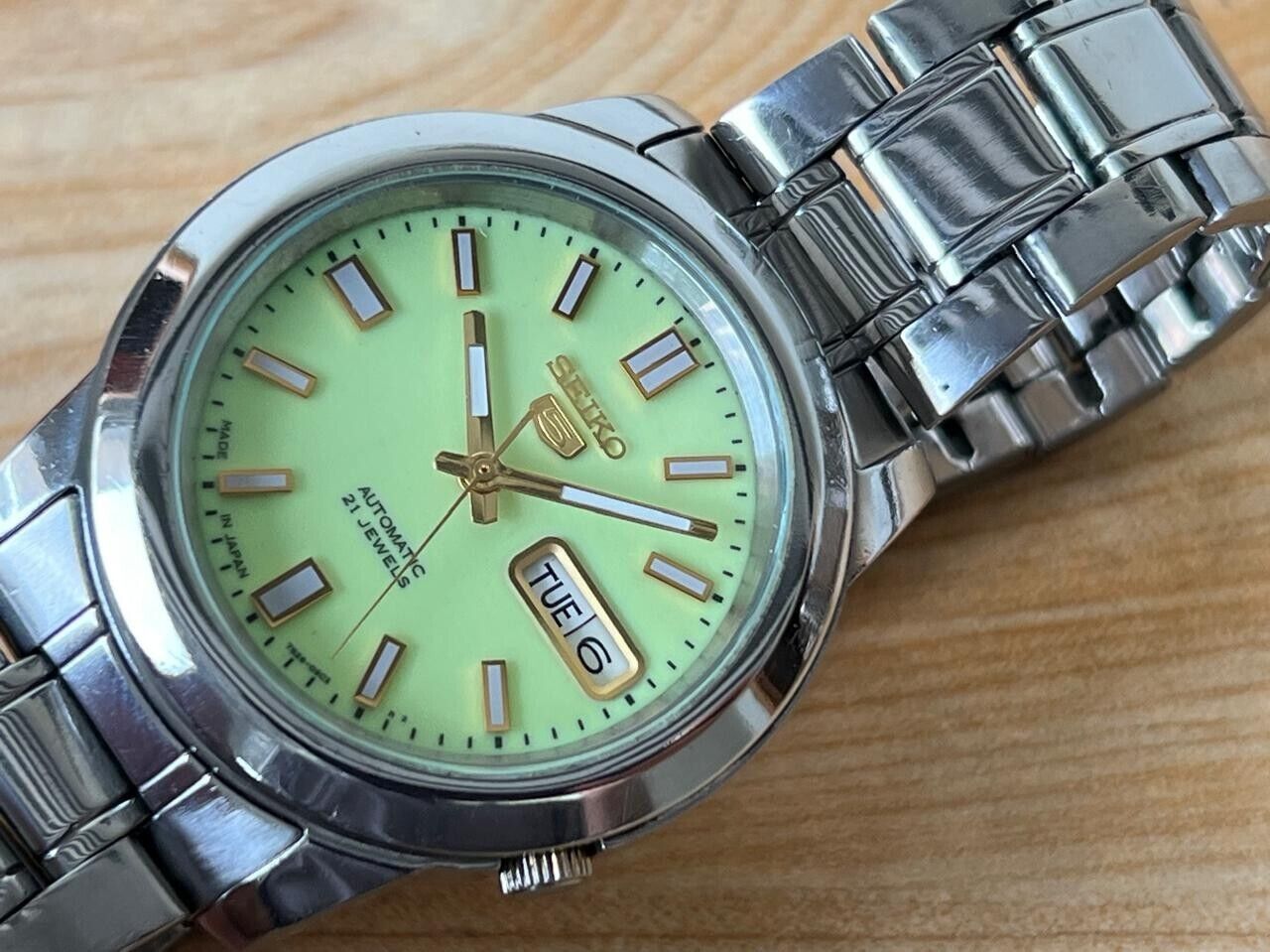 Seiko 5 Lume Dial 7s26-02w0 Automatic 21 Jewels 39mm Men’s Watch, Perfect