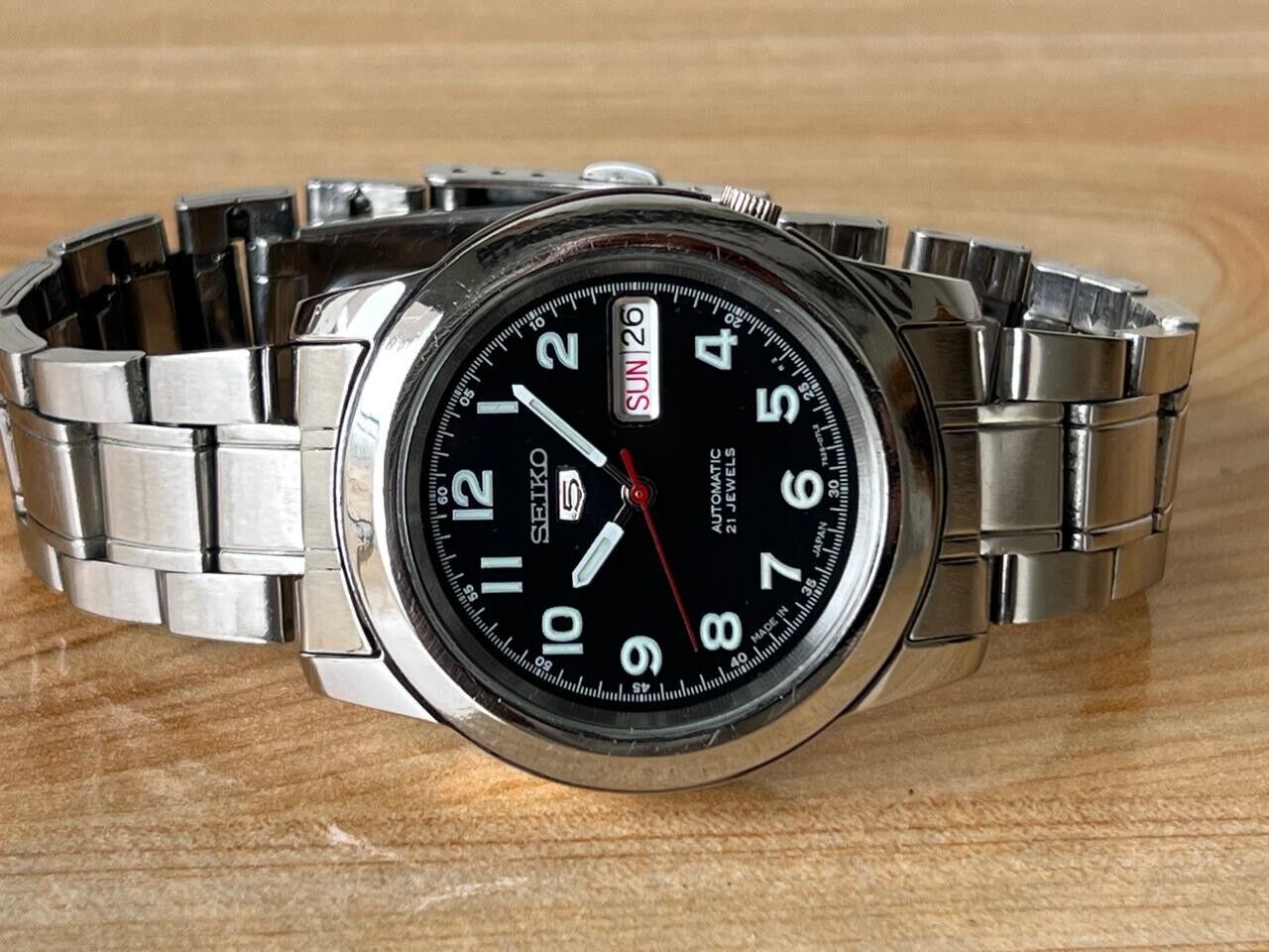 Seiko 5 Black Dial 7s26-02w0 Automatic 21 Jewels 39mm Men’s Watch, Perfect