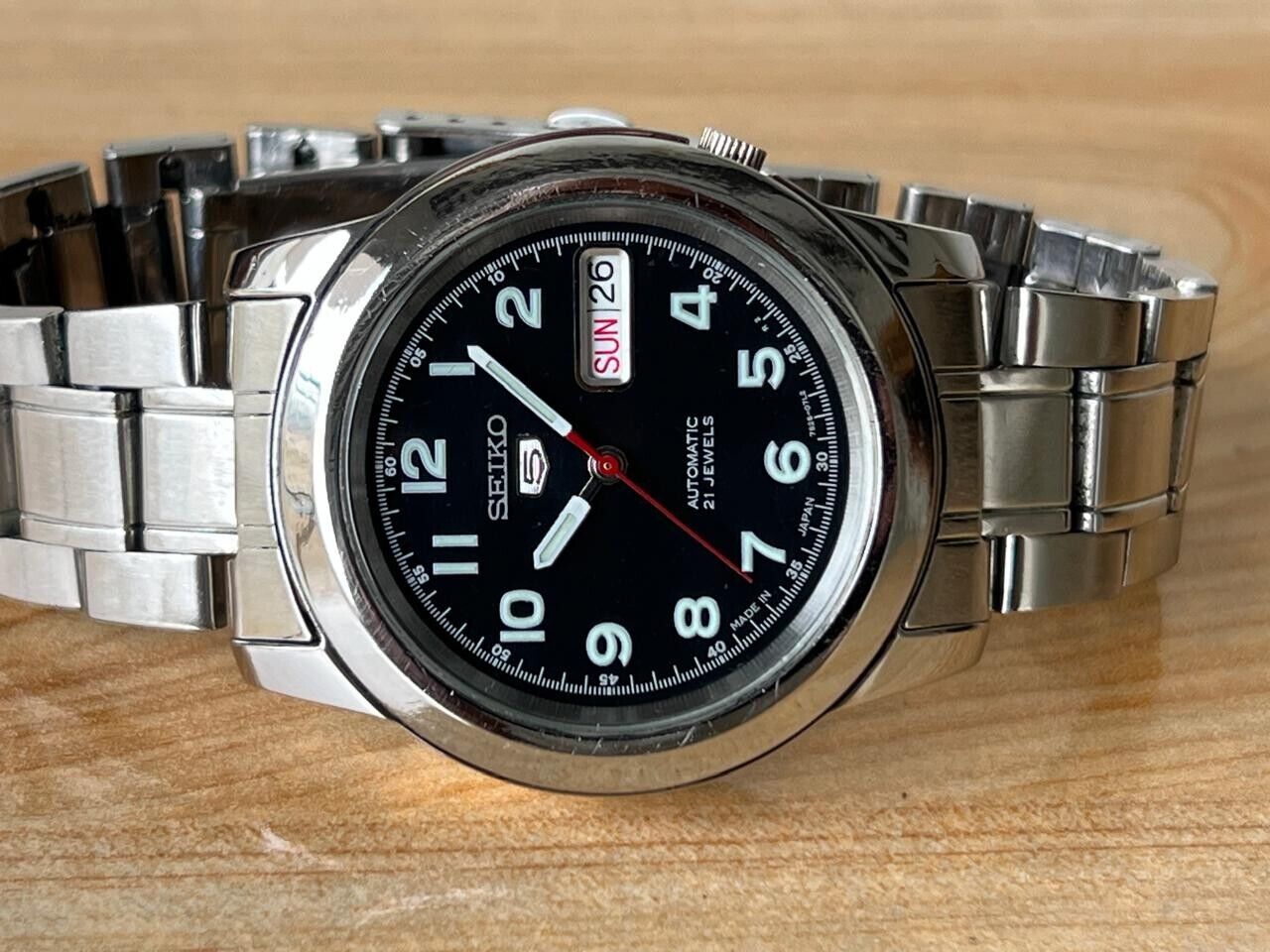 Seiko 5 Black Dial 7s26-02w0 Automatic 21 Jewels 39mm Men’s Watch, Perfect