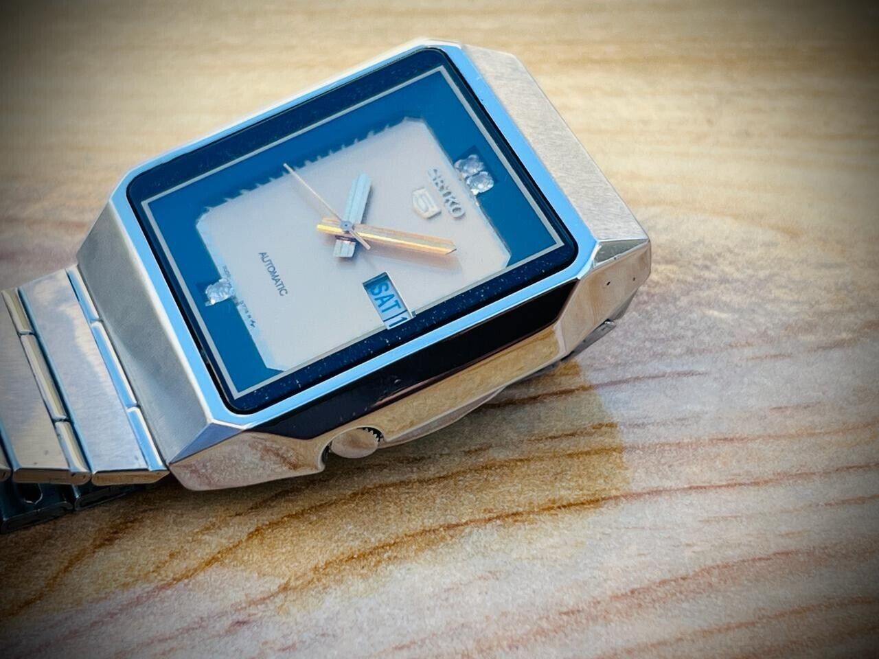 Vintage Seiko 5 Automatic Unique Diamond Dial 7009-558A Japan 35mm