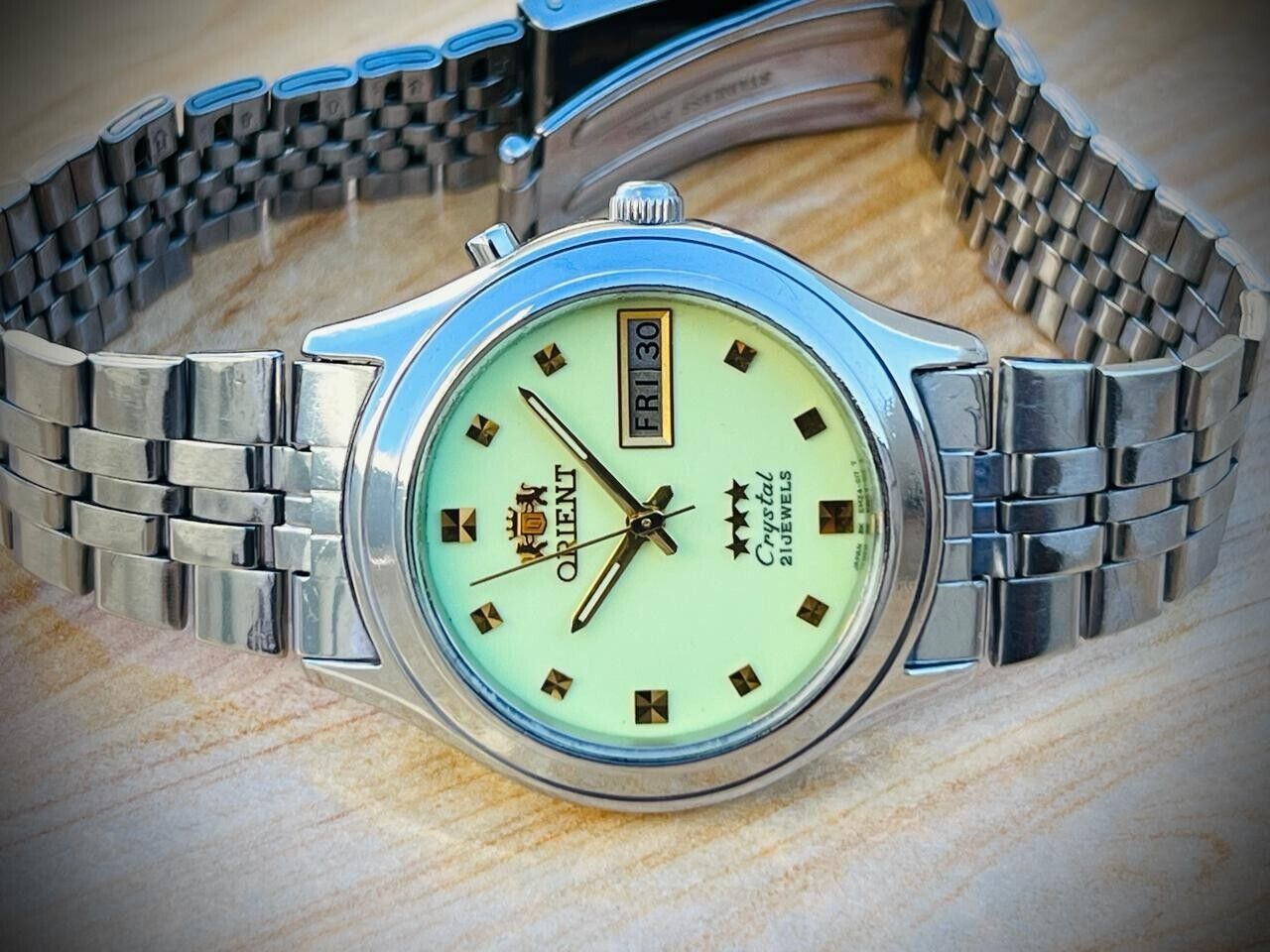Vintage Orient 3 Star Radium Dial Automatic Mens Watch, Beautiful 35mm