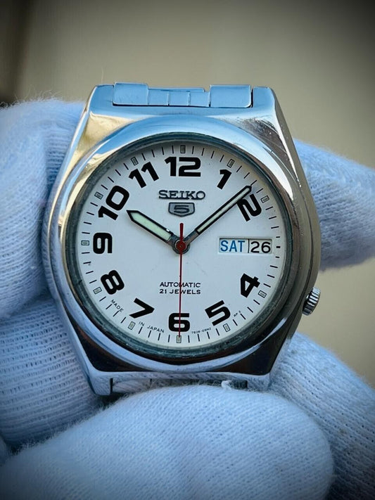 Seiko 5 Automatic 21 Jewels Unique Dial 7S26 Mens Watch 38mm