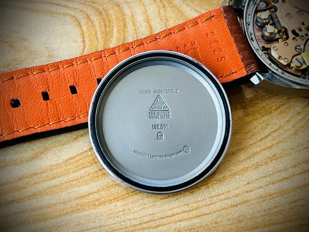 Vintage Omega Seamaster Chronometer Electronic f300Hz Mens Watch 37mm 198.001