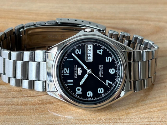 Seiko 5 Black Dial 7s26-0470 Automatic 21 Jewels 36mm Men’s Watch, Perfect