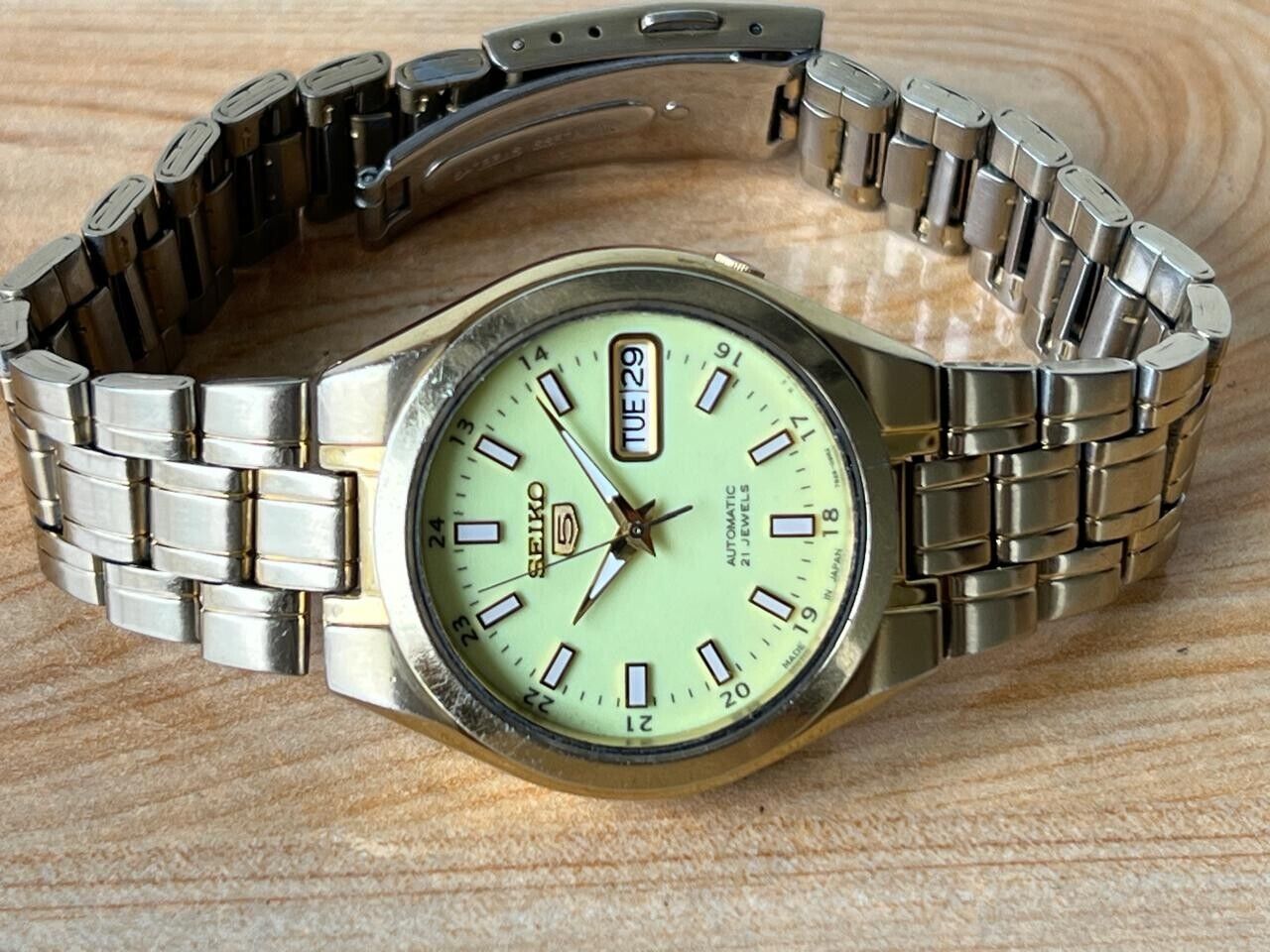 Seiko 5 Lume Dial 7s26-03e0 Automatic 21 Jewels 36mm Men’s Watch, Perfect