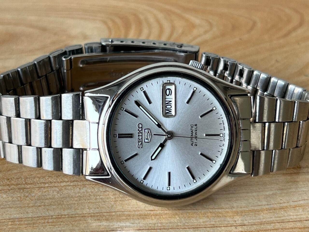 Vintage Seiko 5 Silver Dial 7s26-0590 Automatic 35mm Men’s Watch, Perfect