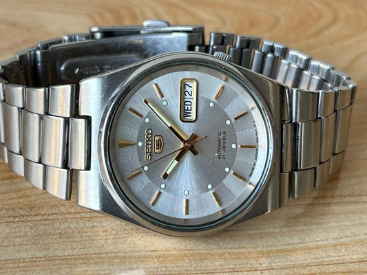 Vintage Seiko 5 Silver Dial 7s26-0520 Automatic 36mm Men’s Watch, Perfect