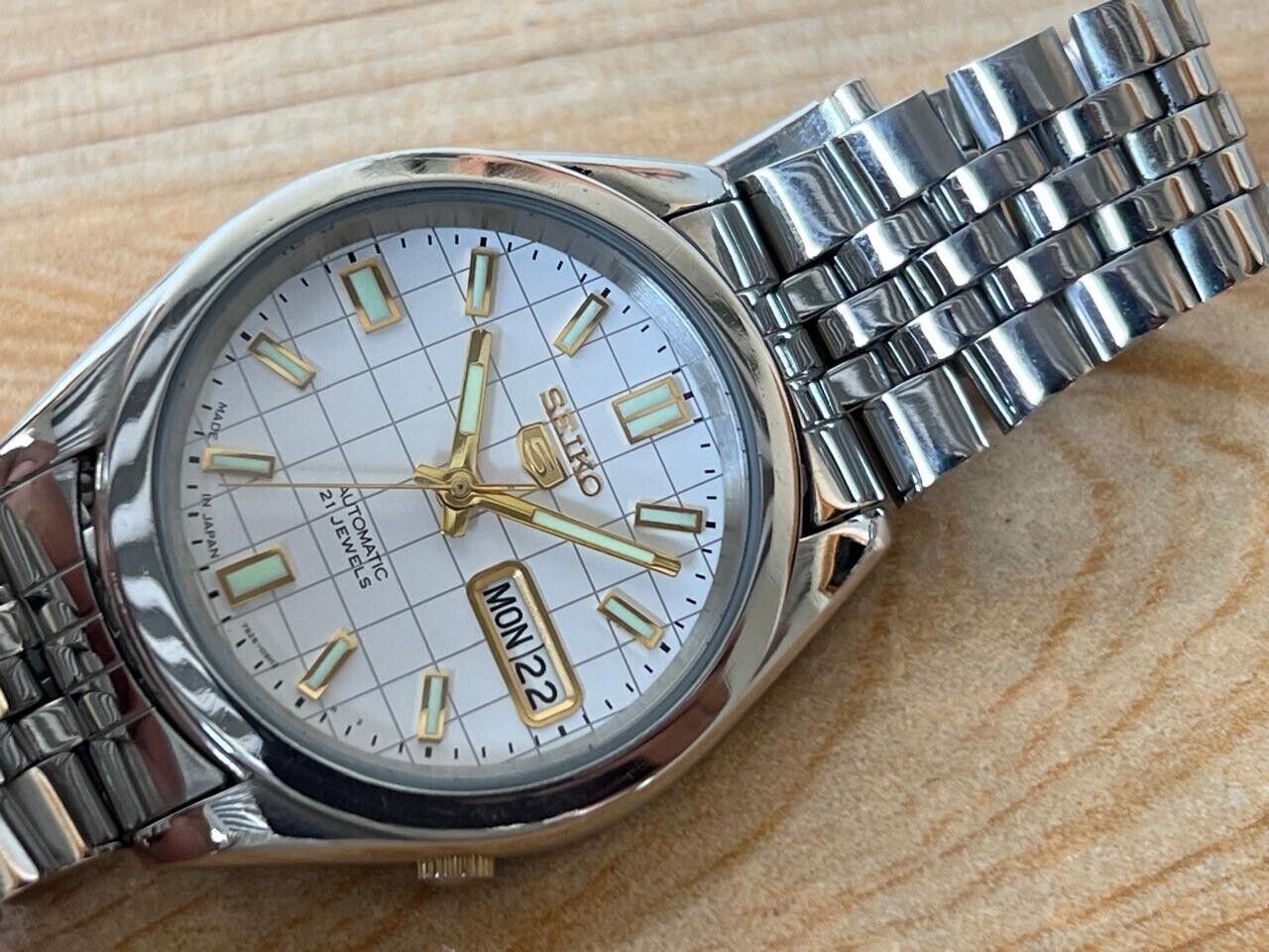 Seiko 5 Rare Dial 7s26-00x0 Automatic 37mm Men’s Watch, Perfect