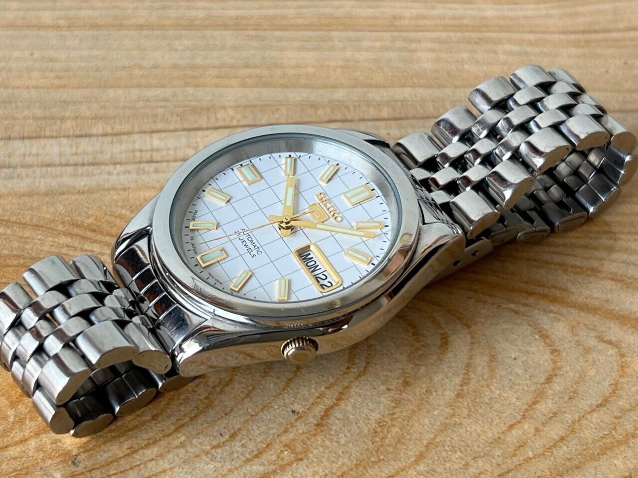 Seiko 5 Rare Dial 7s26-00x0 Automatic 37mm Men’s Watch, Perfect