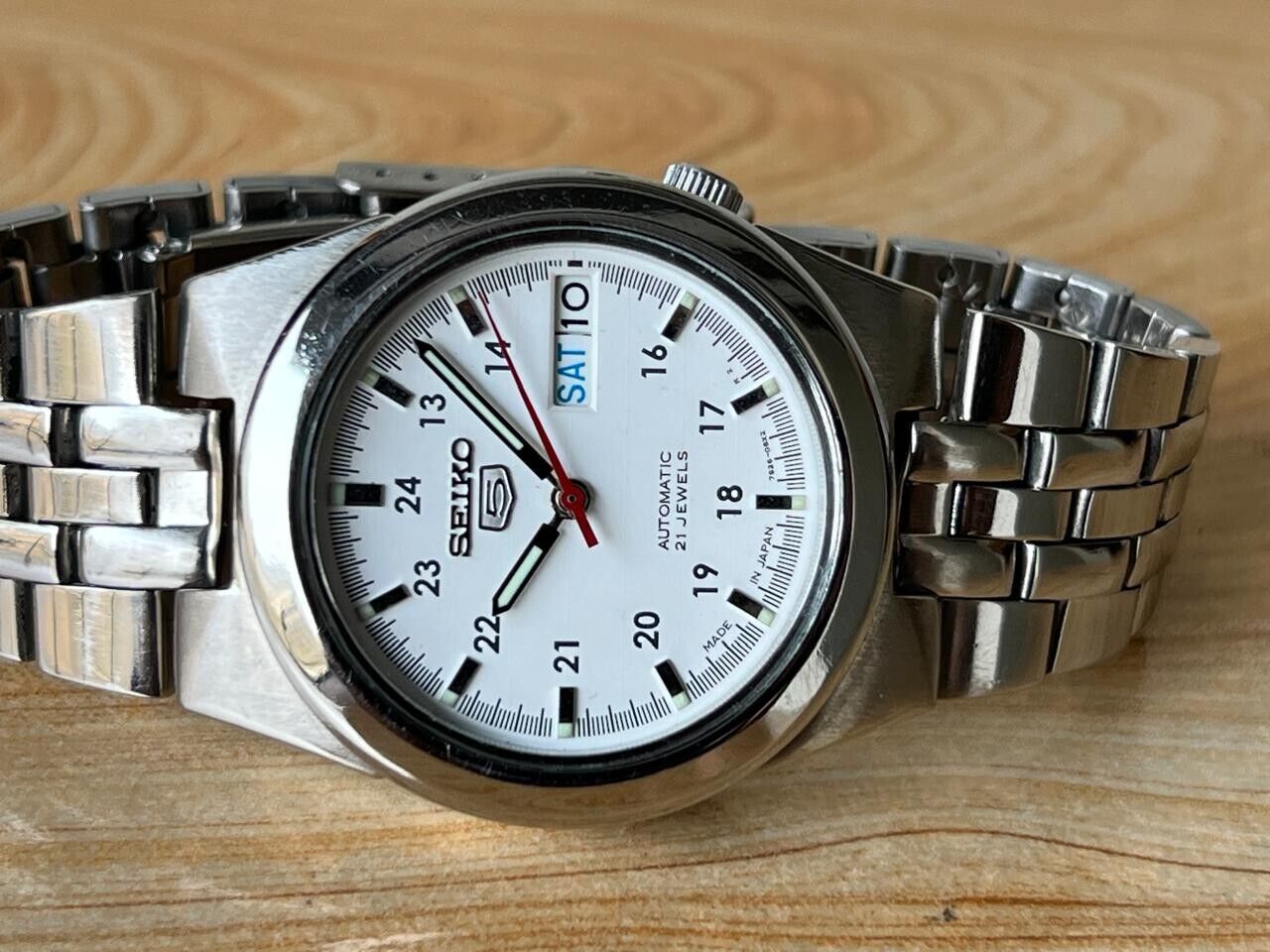 Seiko 5 White Dial 7s26-02v0 Automatic 21 Jewels 35mm Men’s Watch, Perfect