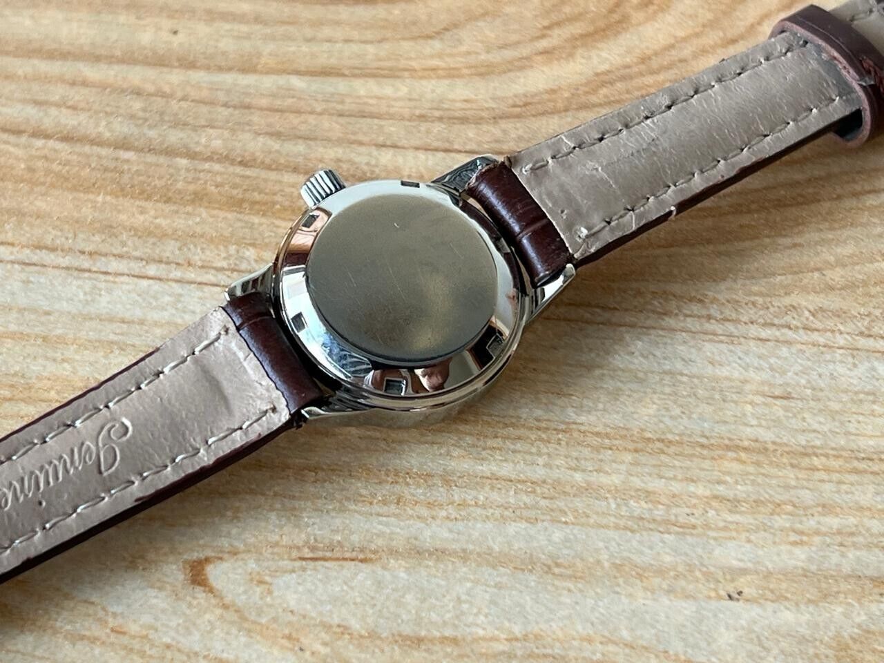 Vintage Omega Geneve NOS Automatic 23mm Ladies Watch 566.045 Cal.684