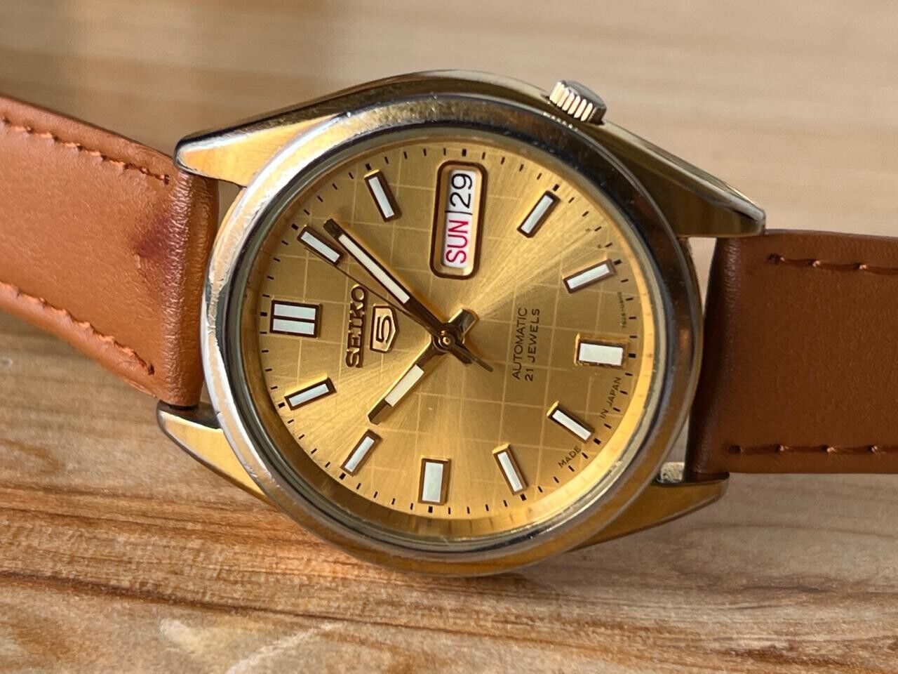 Seiko 5 Gold Dial 7s26-00x0 Automatic 37mm Men’s Watch, Perfect