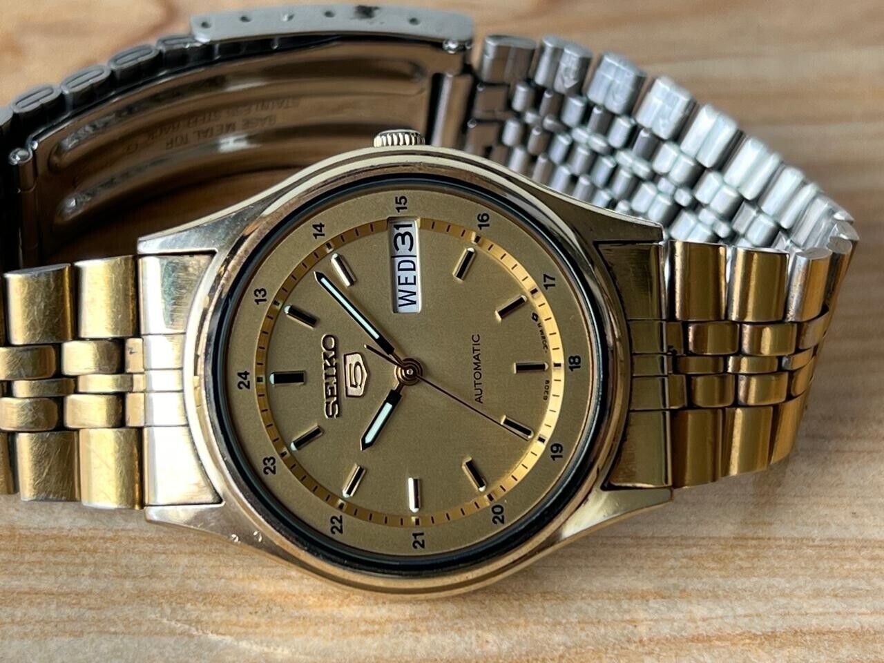 Vintage Seiko 5 Gold Dial 6309-8920 Automatic 35mm Men’s Watch, Perfect
