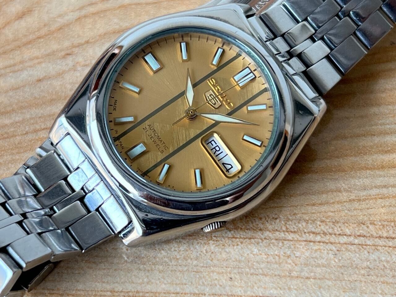 Seiko 5 Gold Dial 7s26-02s0 Automatic 21 Jewels 37mm Men’s Watch, Perfect