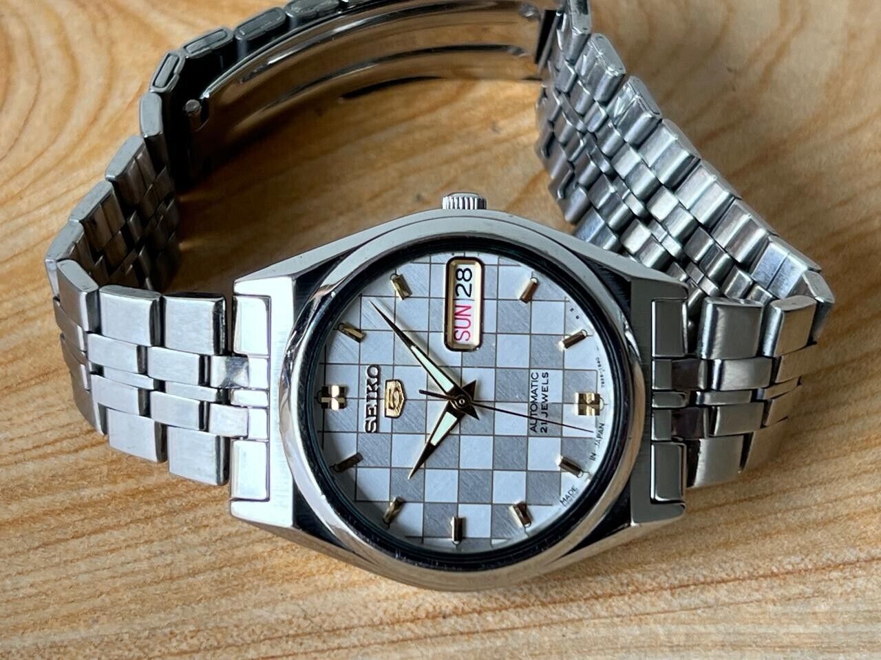 Seiko 5 Chess Dial 7s26-00x0 Automatic 21 Jewels 33mm Men’s Watch, Perfect