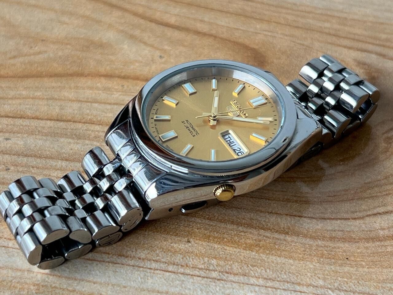 Seiko 5 Gold Dial 7s26-00x0 Automatic 21 Jewels 37mm Men’s Watch, Perfect
