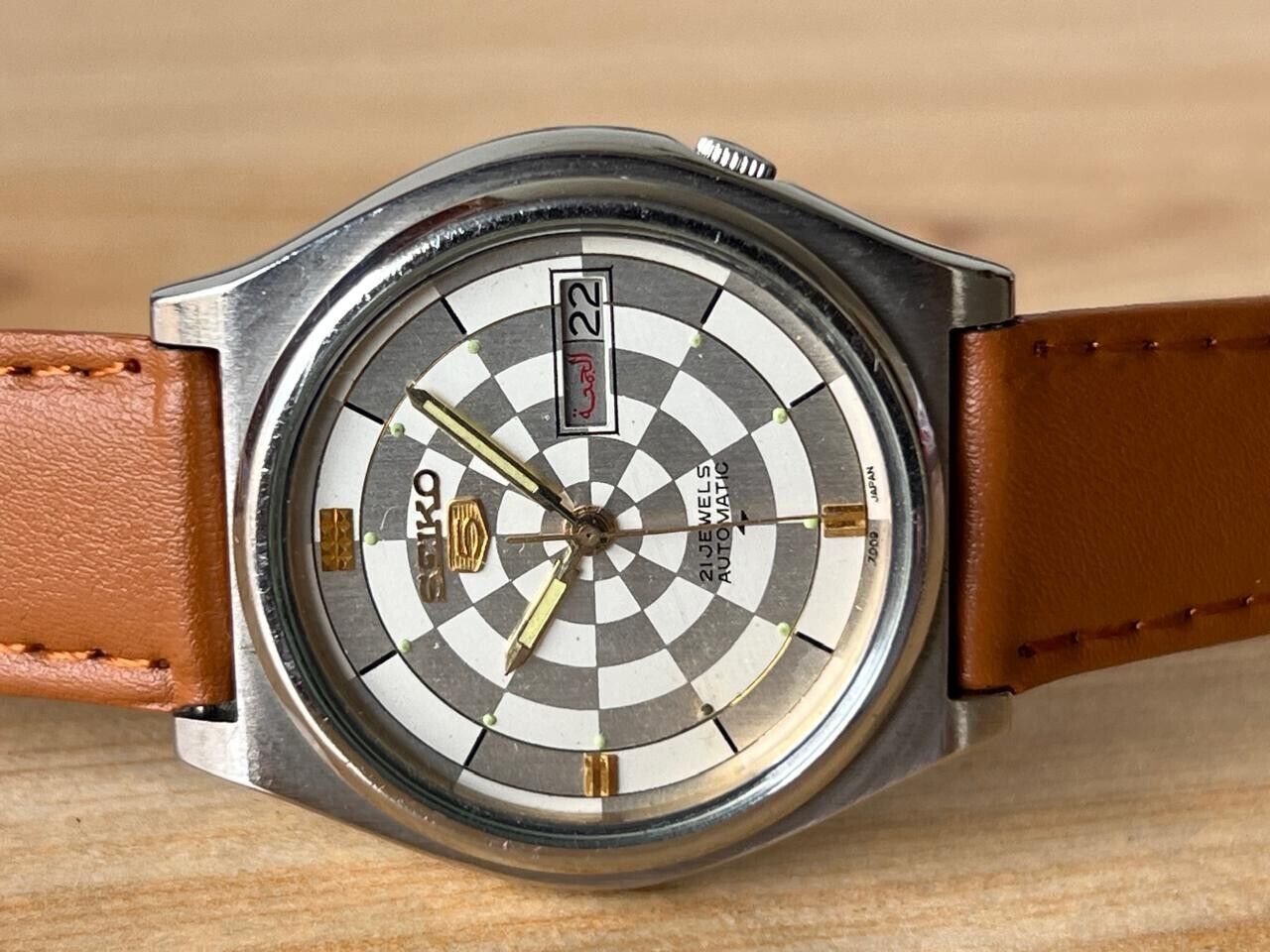 Seiko 5 Rare Dial 7009-3170 Automatic 37mm Men’s Watch, Perfect