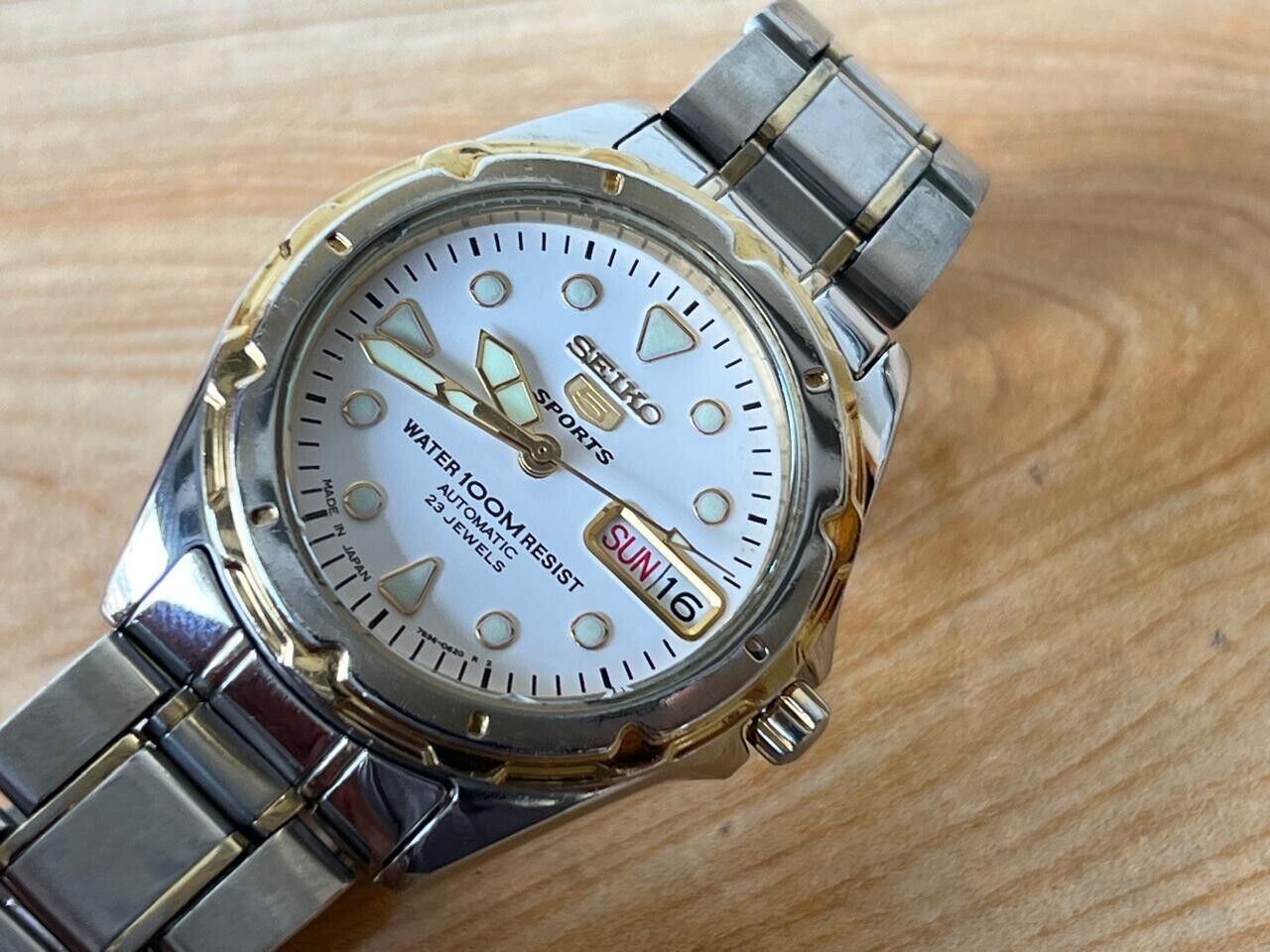 Vintage Seiko 5 Sports 100m 7s36-0190 Automatic 21 Jewels 35mm Men’s Watch