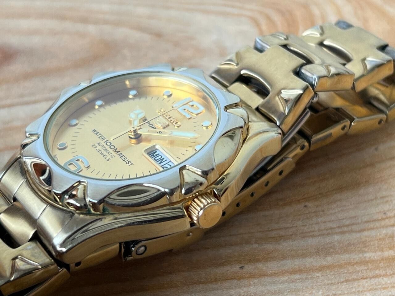 Seiko 5 Sports 100m Gold Dial 7s36-00m0 Automatic 40mm Men’s Watch, Perfect