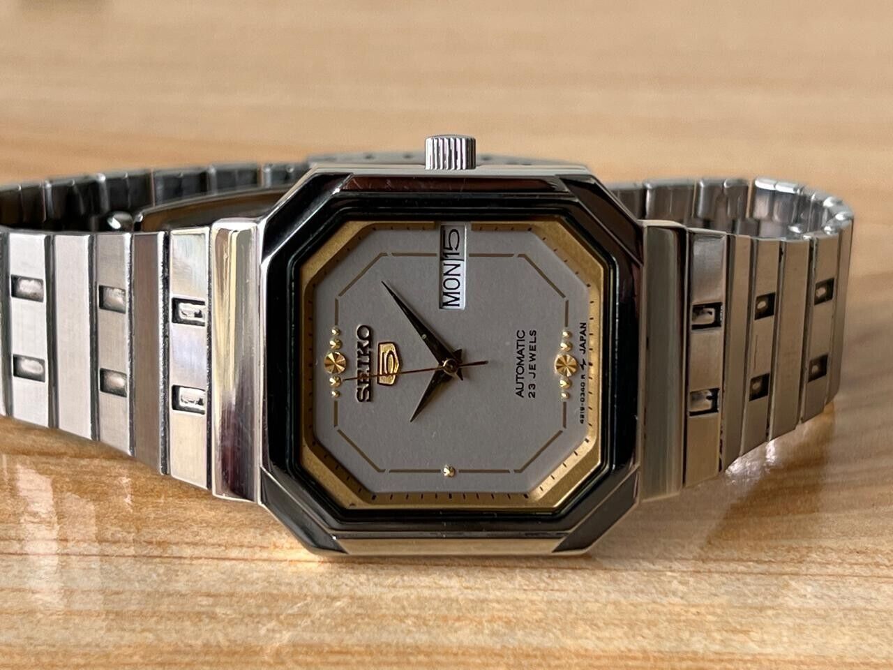 Vintage Seiko 5 RARE 4219-5260 Automatic 30mm Men’s Watch, Perfect