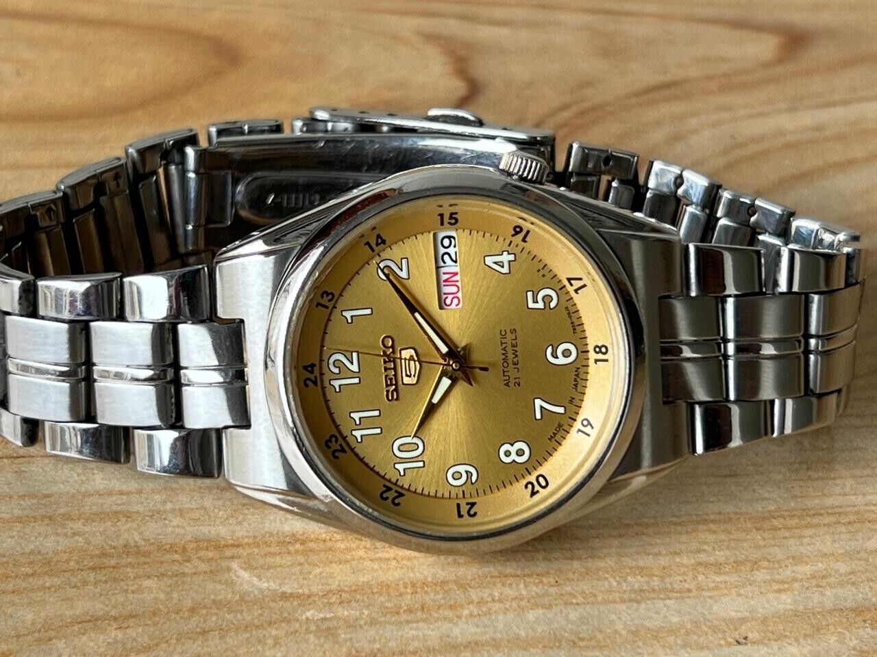 Seiko 5 Gold Dial 7s26-02c0 Automatic 21 Jewels 35mm Men’s Watch, Perfect