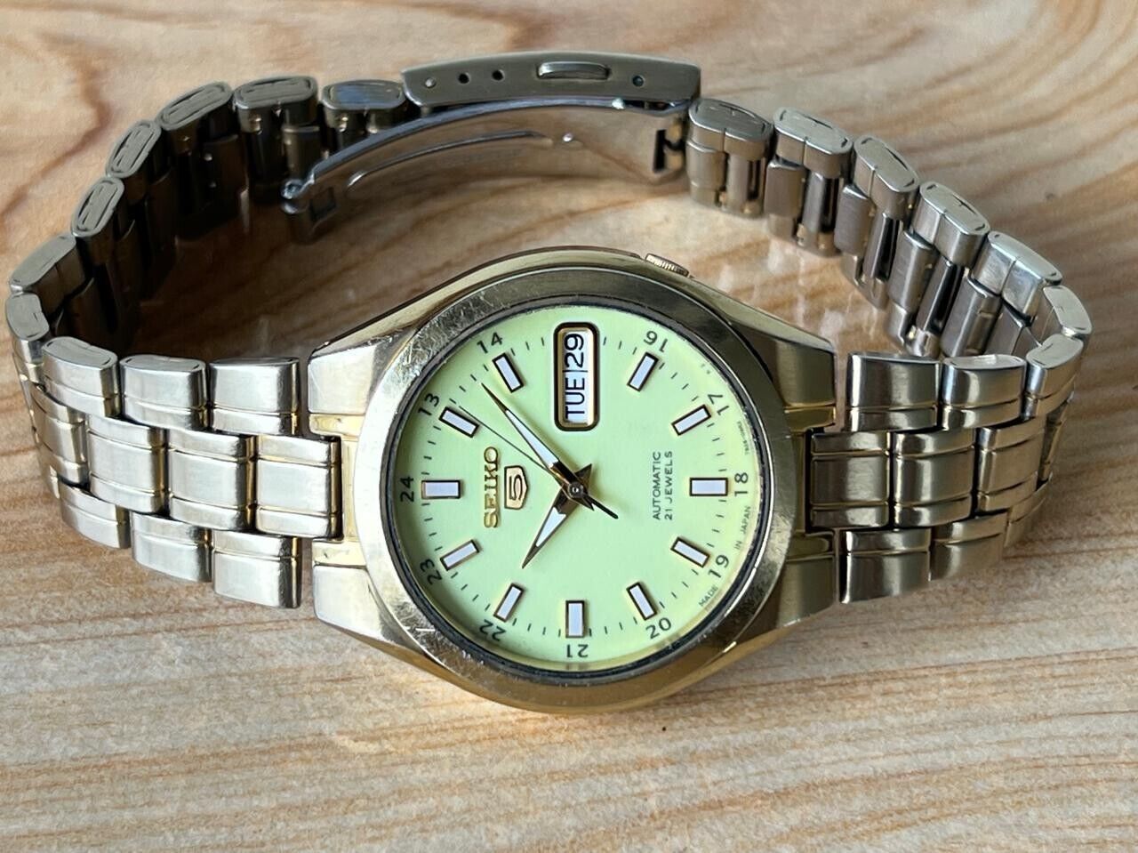 Seiko 5 Lume Dial 7s26-03e0 Automatic 21 Jewels 36mm Men’s Watch, Perfect