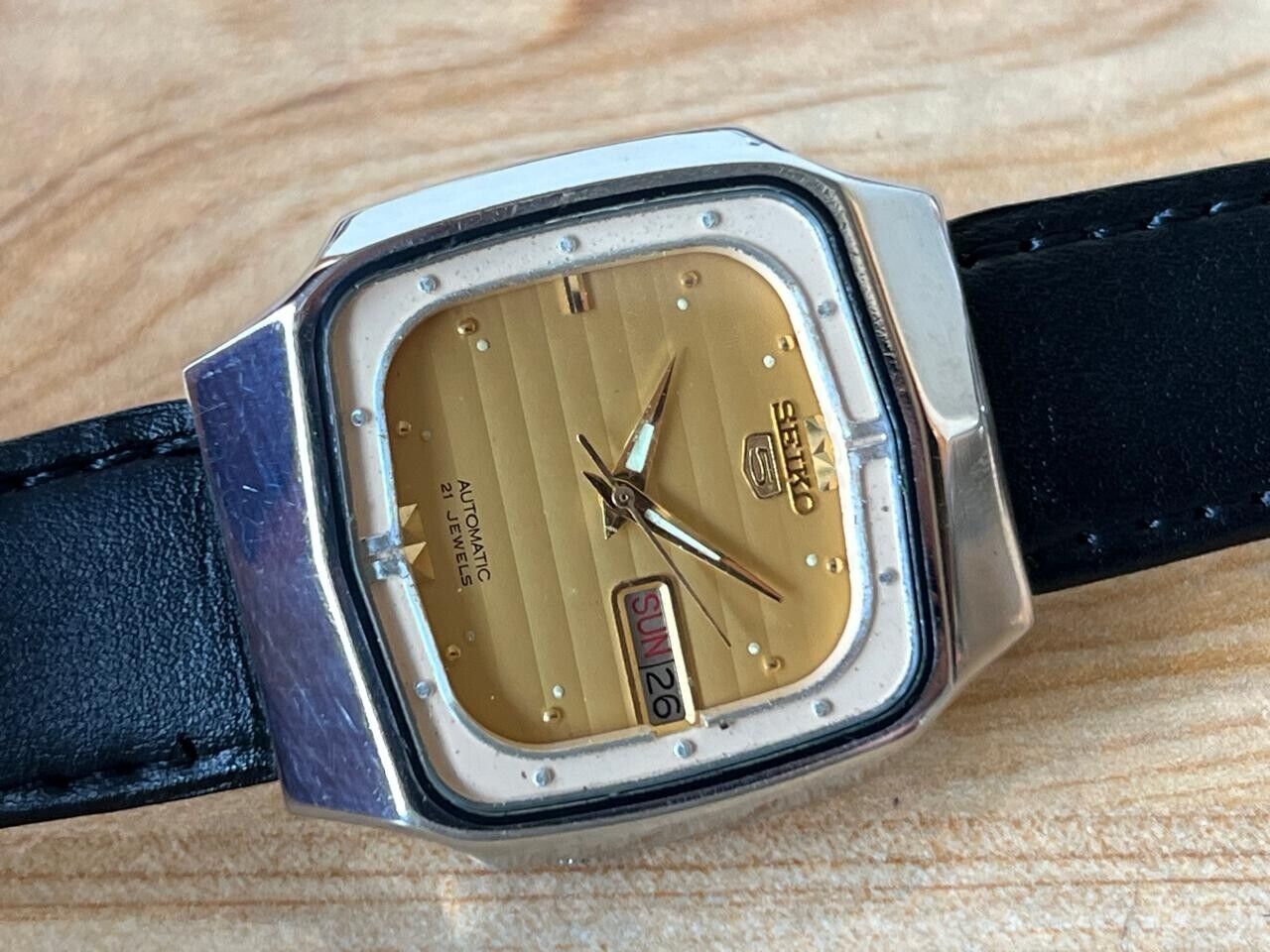 Vintage Seiko 5 Gold Dial 7009-8740 Automatic 37mm Men’s Watch, Perfect