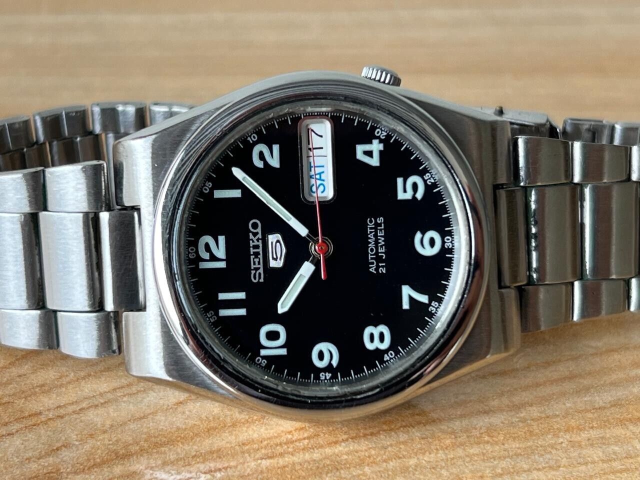 Seiko 5 Black Dial 7s26-0520 Automatic 21 Jewels 34mm Men’s Watch, Perfect