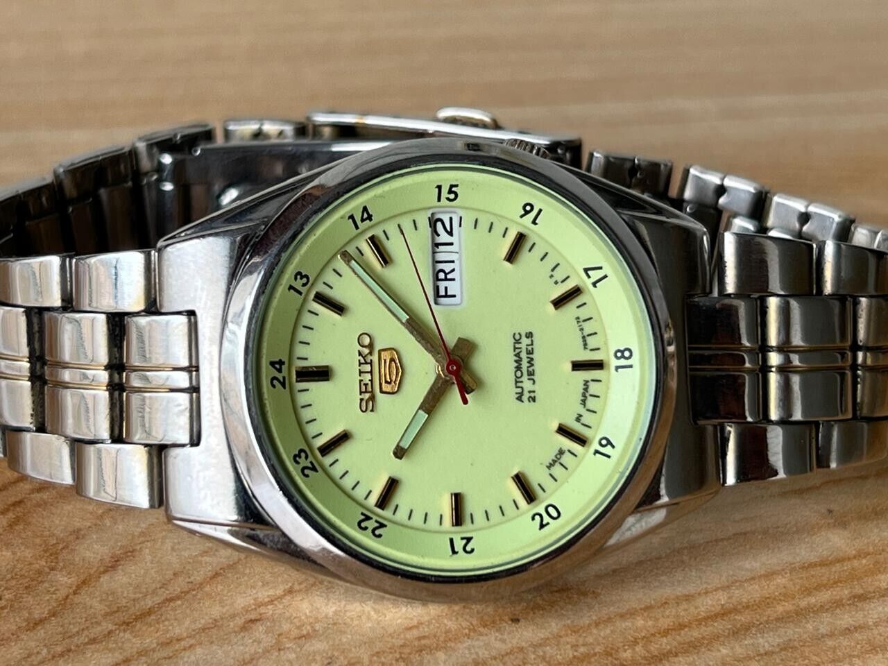 Seiko 5 Railway Lume Dial Automatic 21 Jewels 7S26-02C0 35mm Men’s Watch